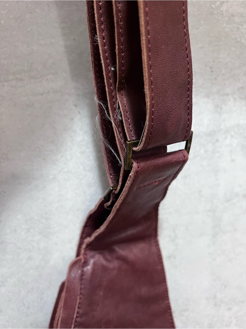 Sash Bag leather fringe crossbody bag in a rich merlot shade, featuring a distin - Picture 5 of 6